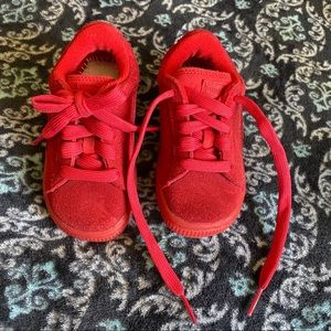 Puma sneakers size 5